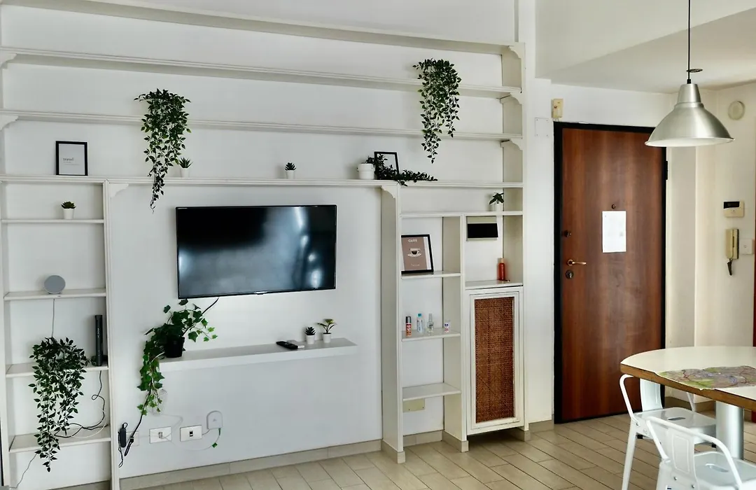 Vatican R-Home Savorelli-1